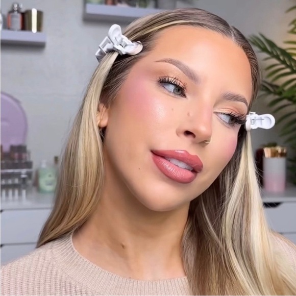 Jeffree Star | ‘Glamorous Heist’ Skin Frost Blush Highlighter | NiB radiant glow - Picture 13 of 16